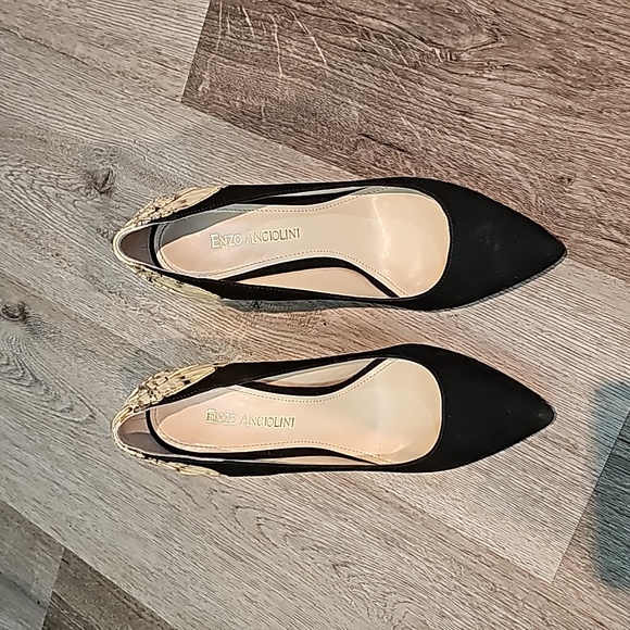 Women's black pump - Picture 3 of 4